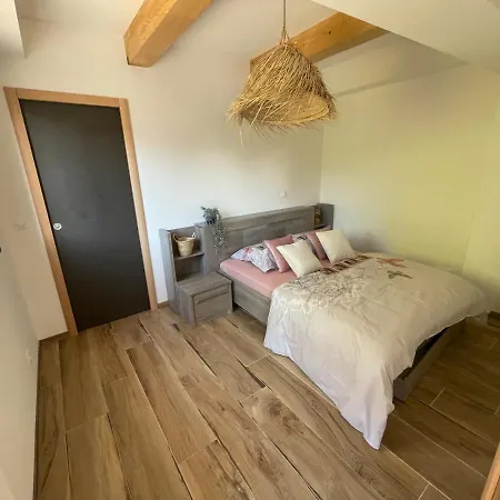 Six Fours Les Plages Maison Holiday home *